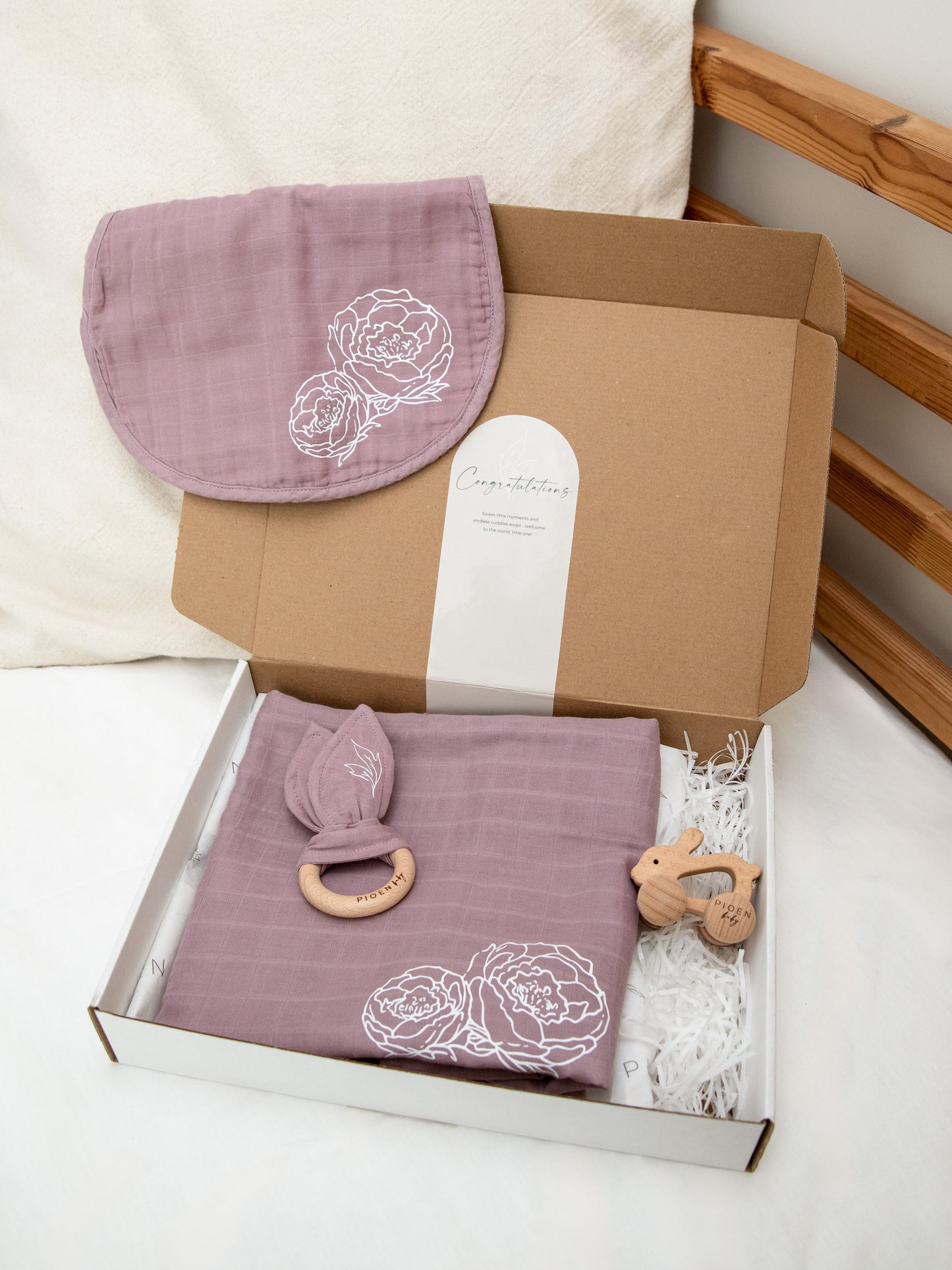 100% Organic Cotton Essential Baby Gift Set