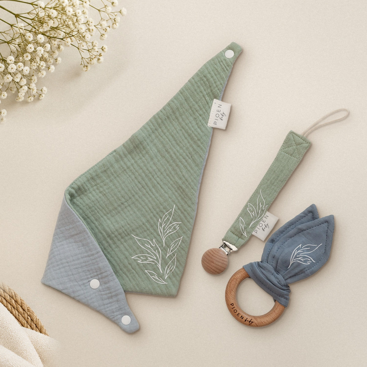 Reversible Triangle Boy Bib Set – 3 Piece