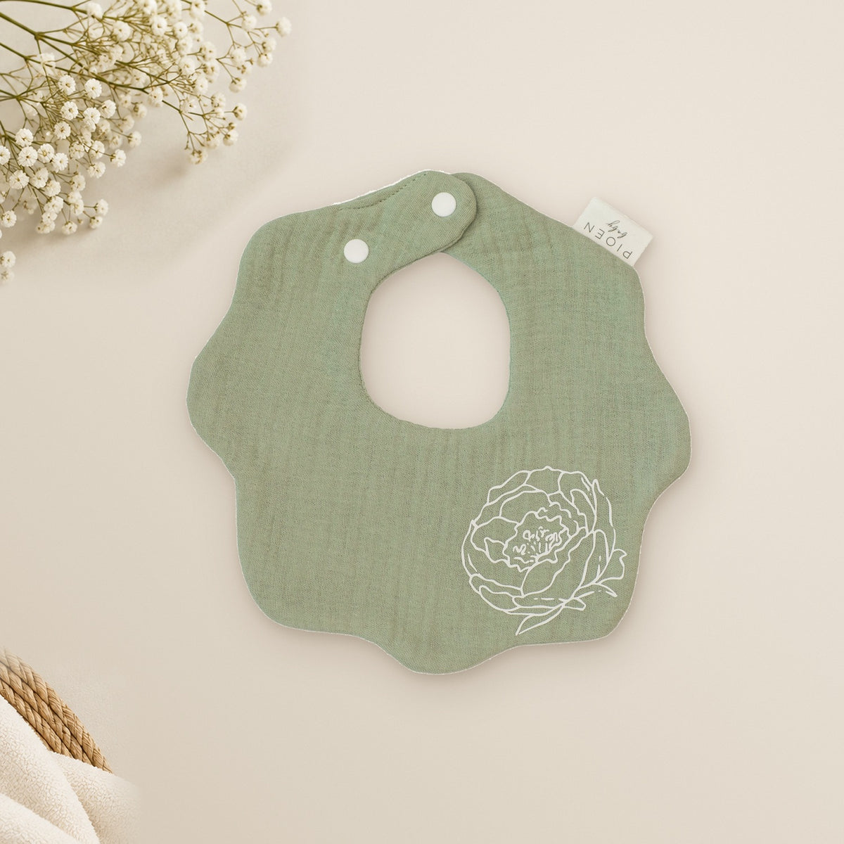 Flower Bib