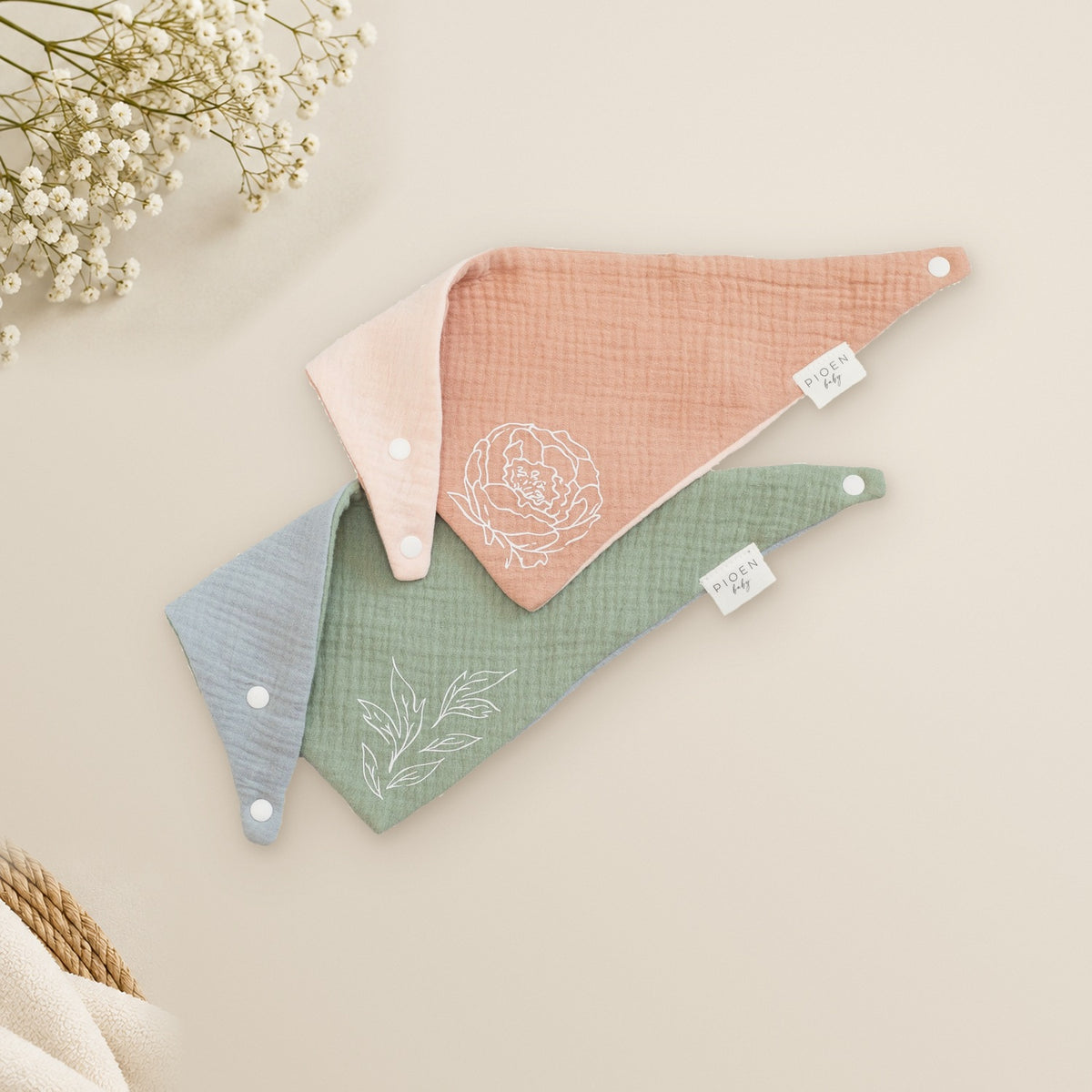 Reversible Triangle Bib Set – 2 Piece